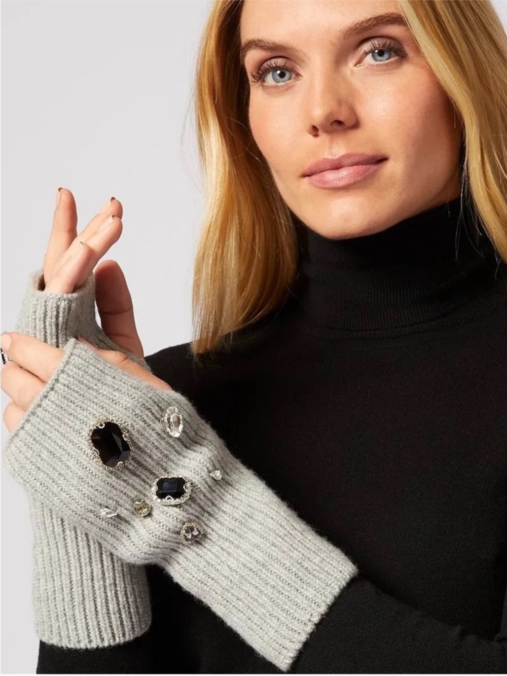 Crystal Knit Embelished
Fingerless Gloves (Heather Grey) • $110 NWT
$79 $150